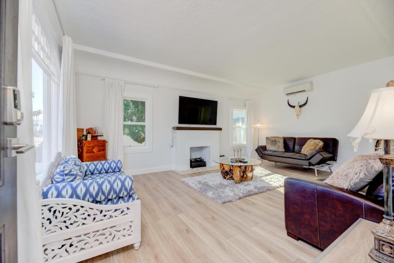Lovely White Beach House Redondo Beach Exterior photo