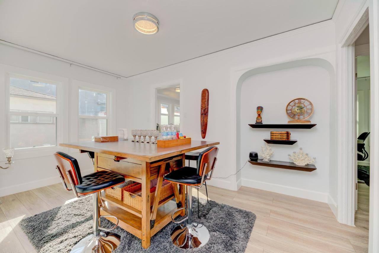 Lovely White Beach House Redondo Beach Exterior photo