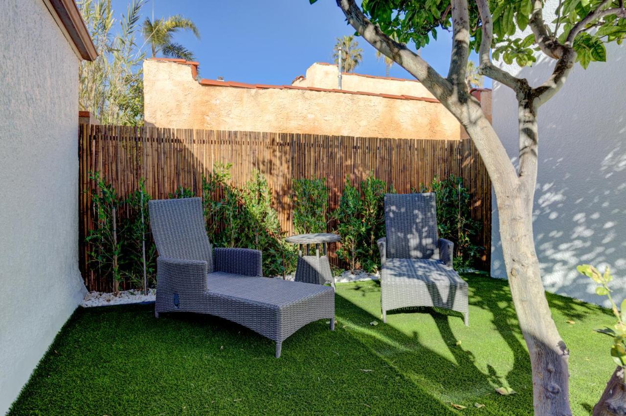 Lovely White Beach House Redondo Beach Exterior photo