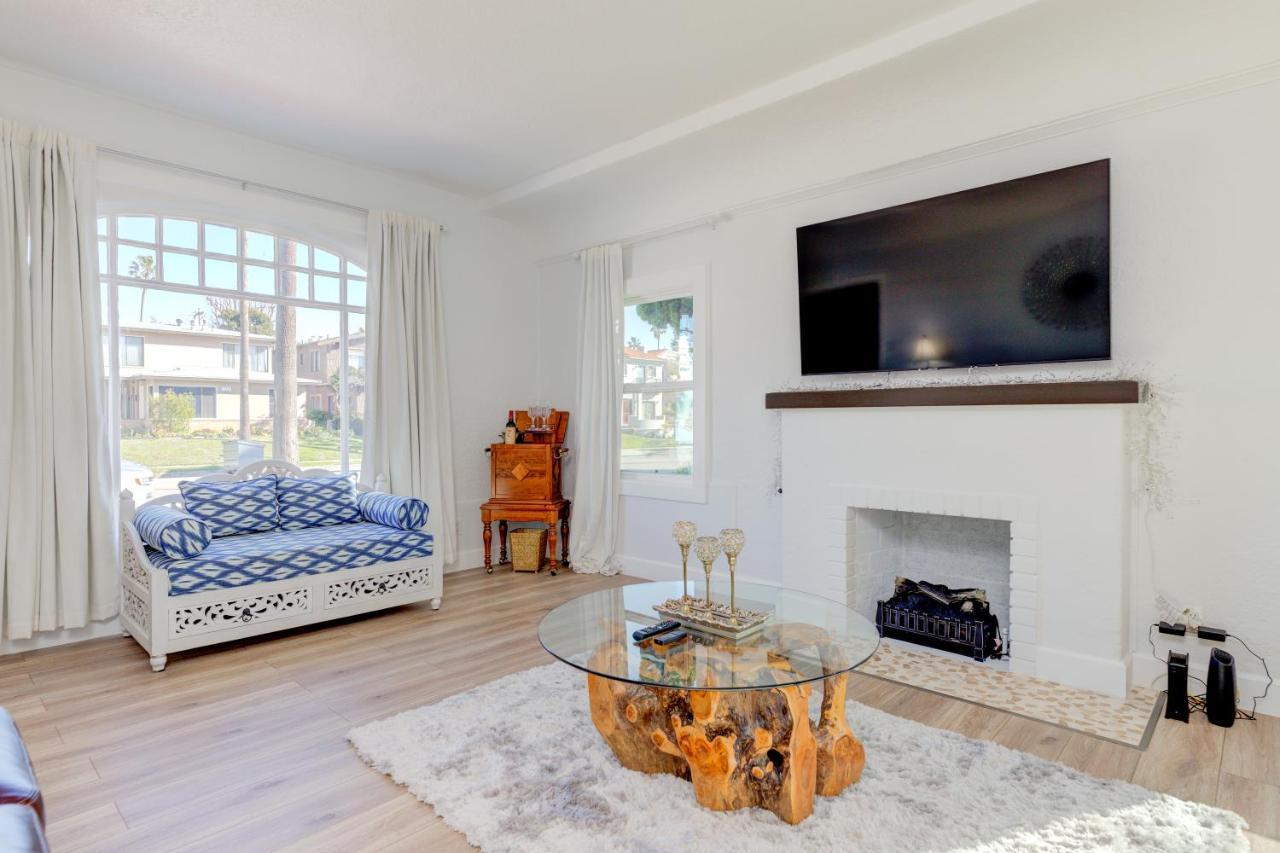 Lovely White Beach House Redondo Beach Exterior photo